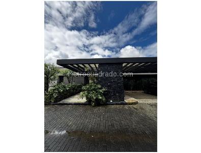 Casa de 3 alcobas en venta en Las Palmas, Envigado, 420 m² · foto 3 de 14