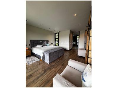 Casa de 3 alcobas en venta en Las Palmas, Envigado, 420 m² · foto 6 de 14