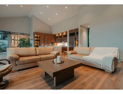 Casa de 4 alcobas en venta en Llanogrande Don Diego, Rionegro, 560 m² · foto 4 de 20