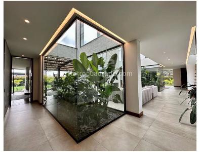 Casa de 5 alcobas en venta en Llanogrande, Rionegro, 800 m² · foto 12 de 12