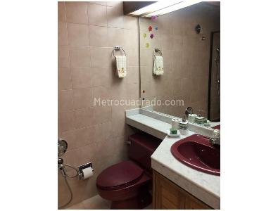 Apartamento de 3 alcobas en venta en Santa Barbara, Bogotá, 168 m² · foto 13 de 18