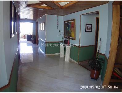 Apartamento de 3 alcobas en venta en Santa Barbara, Bogotá, 168 m² · foto 16 de 18