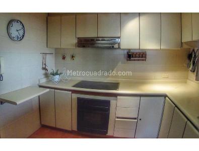 Apartamento de 3 alcobas en venta en Santa Barbara, Bogotá, 168 m² · foto 2 de 18