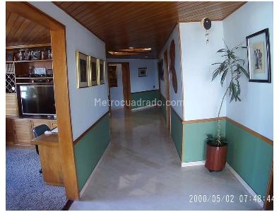 Apartamento de 3 alcobas en venta en Santa Barbara, Bogotá, 168 m² · foto 5 de 18