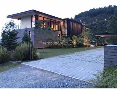 Casa de 5 alcobas en venta en Las Palmas, Medellín, 830 m² · foto 5 de 17