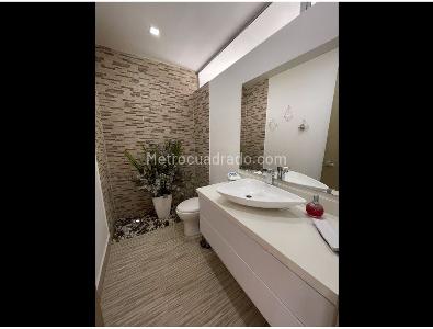 Casa de 4 alcobas en venta en Las Palmas, Envigado, 450 m² · foto 19 de 20