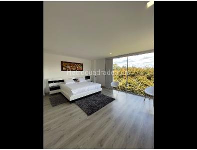 Casa de 4 alcobas en venta en Las Palmas, Envigado, 450 m² · foto 3 de 20