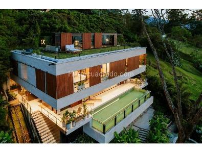 Casa de 5 alcobas en venta en Los Balsos, Medellín, 844 m² · foto 1 de 20
