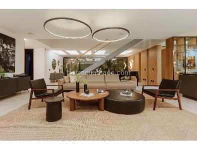 Casa de 5 alcobas en venta en Los Balsos, Medellín, 844 m² · foto 3 de 20