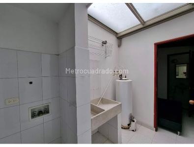 Casa de 3 alcobas en venta en La Sebastiana, Envigado, 282 m² · foto 13 de 20