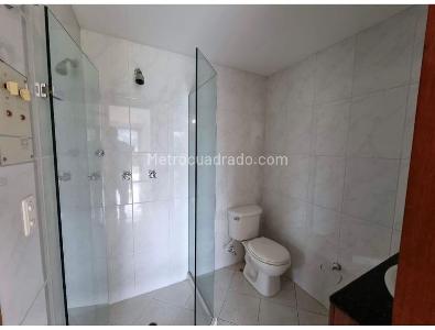 Casa de 3 alcobas en venta en La Sebastiana, Envigado, 282 m² · foto 18 de 20