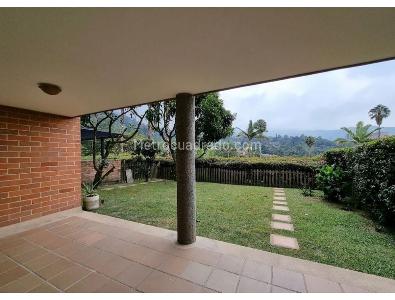 Casa de 3 alcobas en venta en La Sebastiana, Envigado, 282 m² · foto 5 de 20