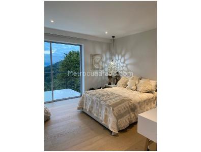 Casa de 3 alcobas en venta en Las Palmas, Medellín, 353 m² · foto 12 de 20