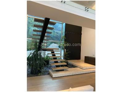 Casa de 3 alcobas en venta en Las Palmas, Medellín, 353 m² · foto 18 de 20