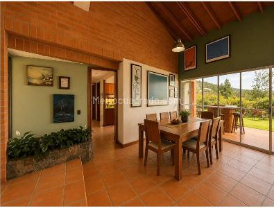 Casa de 4 alcobas en venta en Alto De Las Palmas, Medellín, 595 m² · foto 5 de 20