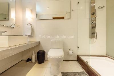 Apartamento en arriendo en Provenza, Medellín · foto 10 de 18
