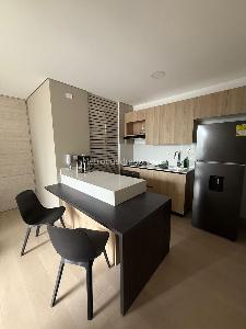 Apartamento de 2 alcobas en arriendo en El Poblado, Medellín, 60 m² · foto 2 de 15