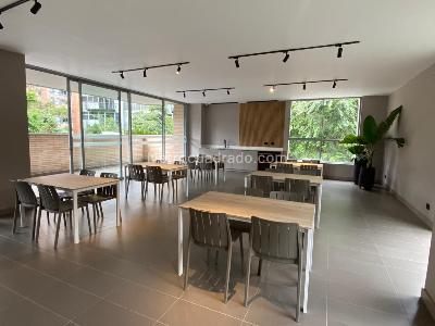 Apartamento de 2 alcobas en arriendo en El Poblado, Medellín, 97 m² · foto 13 de 20