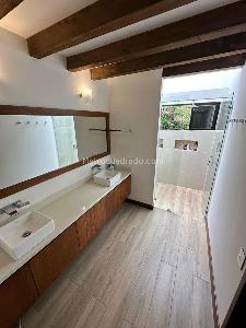 Casa de 4 alcobas en venta en Llanogrande, Rionegro, 700 m² · foto 15 de 20