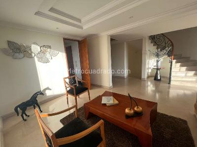 Casa de 5 alcobas en arriendo en Usaquen, Bogotá, 520 m² · foto 12 de 18