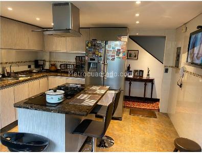 Apartamento de 3 alcobas en venta en Niza Viii, Bogotá, 113 m² · foto 7 de 18