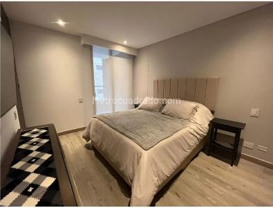 Apartamento de 2 alcobas en venta en Santa Barbara Occidental, Bogotá, 70 m² · foto 9 de 16
