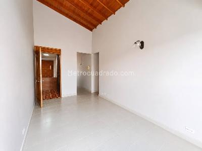 Apartamento en venta en Buenos Aires, Medellín · foto 4 de 16