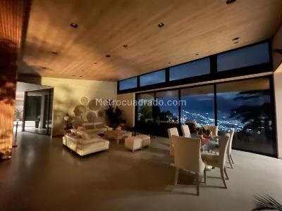 Casa de 3 alcobas en venta en Las Palmas, Medellín, 550 m² · foto 2 de 20