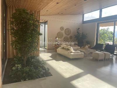 Casa de 3 alcobas en venta en Las Palmas, Medellín, 550 m² · foto 9 de 20