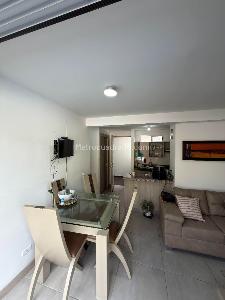 Apartamento de 3 alcobas en venta en Calasanz, Medellín, 68 m² · foto 2 de 20