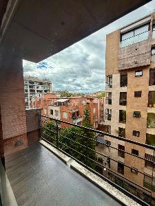Apartaestudio en venta en Chico, Bogotá, 52 m² · foto 3 de 10