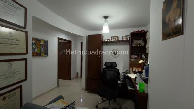 Apartamento en venta en San Francisco, Bucaramanga · foto 5 de 17