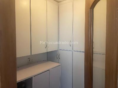 Apartamento en venta en Bella Suiza, Bogotá · foto 8 de 18
