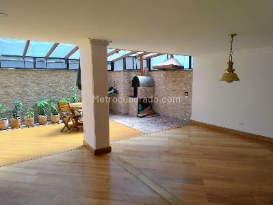 Apartamento en venta en La Carolina, Bogotá · foto 3 de 19