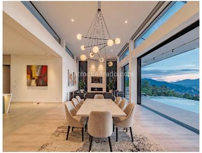 Casa de 4 alcobas en venta en Los Balsos, Medellín, 685 m² · foto 11 de 12