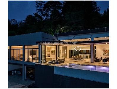 Casa de 4 alcobas en venta en Los Balsos, Medellín, 685 m² · foto 2 de 12