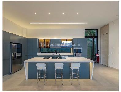 Casa de 4 alcobas en venta en Los Balsos, Medellín, 685 m² · foto 3 de 12