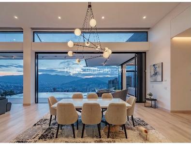 Casa de 4 alcobas en venta en Los Balsos, Medellín, 685 m² · foto 4 de 12