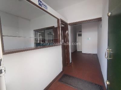 Casa de 5 alcobas en venta en Teusaquillo, Bogotá, 400 m² · foto 2 de 20