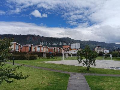 Casa de 3 alcobas en venta en San Paulino, Cajicá, 356 m² · foto 4 de 20