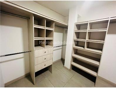 Apartamento en venta en Loma De Los Gonzalez, Medellín · foto 9 de 20