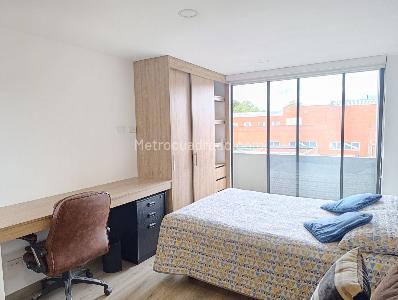 Apartaestudio en venta en Andes Norte, Bogotá, 33 m² · foto 10 de 16