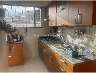Apartamento de 3 alcobas en venta en Santa Barbara, Bogotá, 102 m² · foto 12 de 16