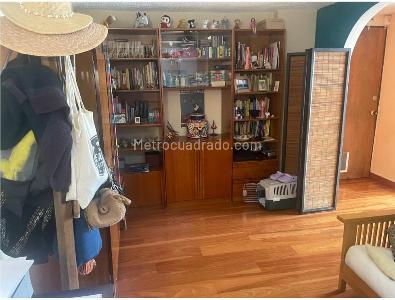 Apartamento de 3 alcobas en venta en Santa Barbara, Bogotá, 102 m² · foto 14 de 16