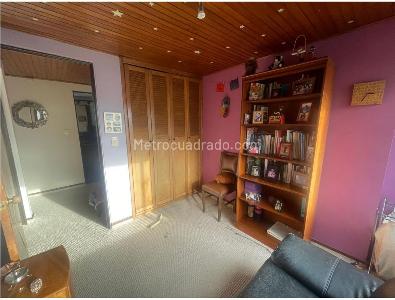 Apartamento de 3 alcobas en venta en Santa Barbara, Bogotá, 102 m² · foto 3 de 16