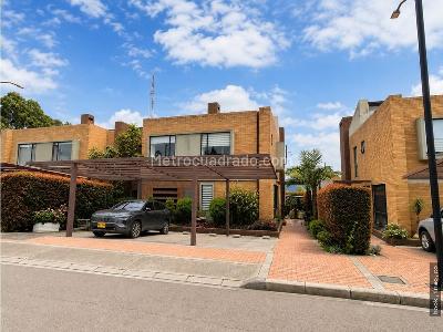Casa de 3 alcobas en arriendo en Casablanca, Bogotá, 273 m² · foto 8 de 20