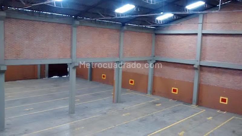 Bodega en Arriendo, Montevideo, Bogotá D.C. - Więcej