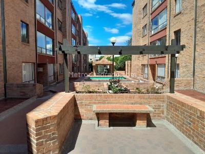 Apartamento en venta en Cedro Golf, Bogotá · foto 2 de 14