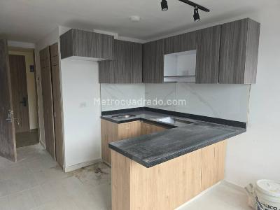 Apartamento de 1 alcoba en arriendo en Villa Del Prado, Bogotá, 38 m² · foto 2 de 12