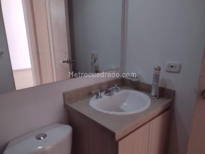 Apartamento de 1 alcoba en venta en La Granja, Bogotá, 33 m² · foto 9 de 14